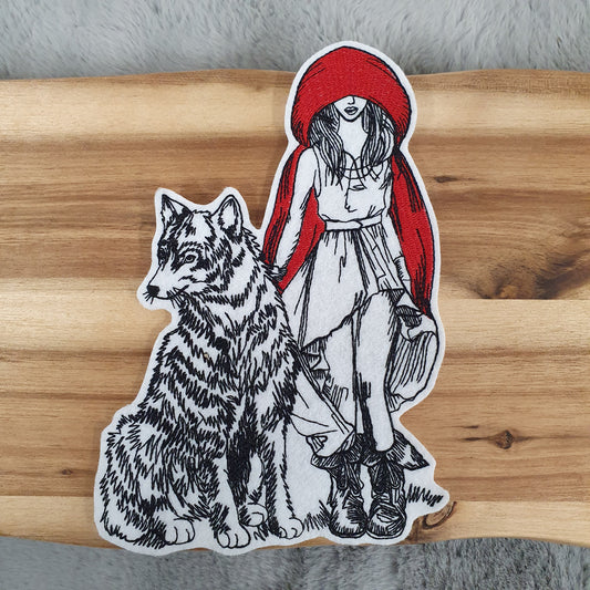 Rotkäppchen mit Wolf als gestickte Applikation 12x18cm Stickapplikation Stickerei Aufnäher Schultüte DIY Jacke Tasche Kleidung Märchen